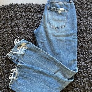 Women straight ripped jeans